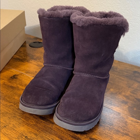 UGG ** Limited Edition ** Classic Bling in Lodge Size 6 - Picture 5 of 8